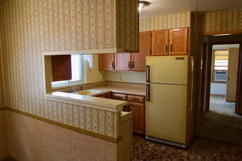 1313 Apache St, Bismarck, ND 58501 photo 4
