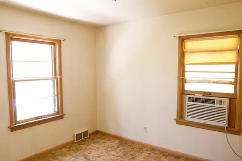 1313 Apache St, Bismarck, ND 58501 photo 7