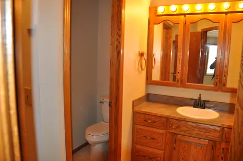 224 Wachter Ave, Bismarck, ND 58504 photo 21