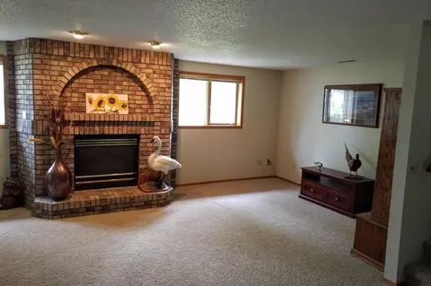224 Wachter Ave, Bismarck, ND 58504 photo 8