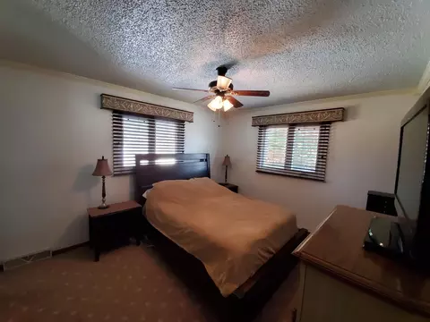 918 E Central Ave, Bismarck, ND 58501 photo 7