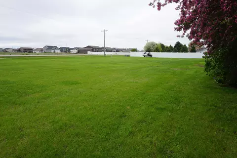 2907 Warwick Loop, Bismarck, ND 58504 photo 24