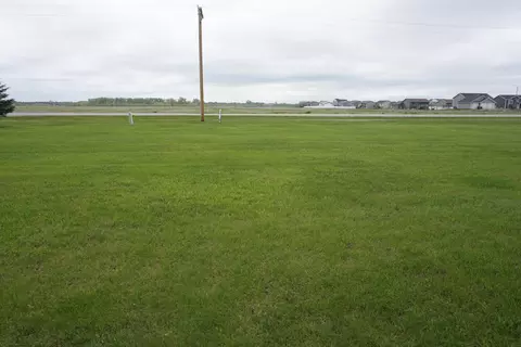 2907 Warwick Loop, Bismarck, ND 58504 photo 23