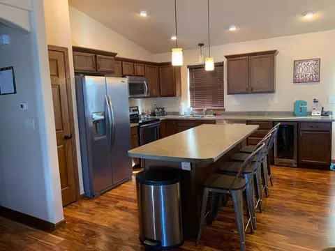 6355 Edgerly Ln, Lincoln, ND 58504 photo 4