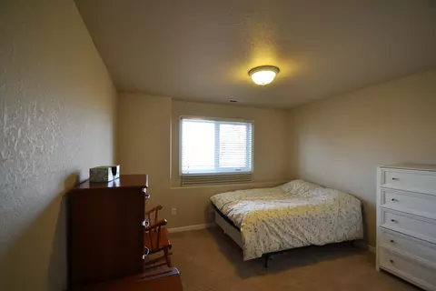 2451 Pointe Loop, Bismarck, ND 58503 photo 18