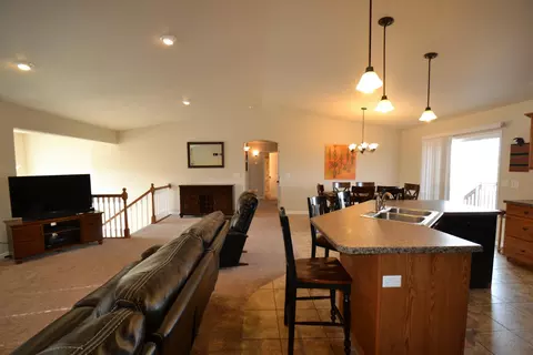 2451 Pointe Loop, Bismarck, ND 58503 photo 33