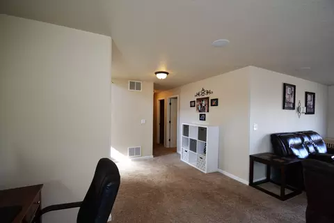 2451 Pointe Loop, Bismarck, ND 58503 photo 17