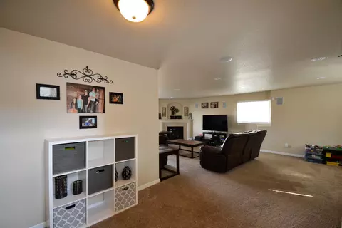 2451 Pointe Loop, Bismarck, ND 58503 photo 12