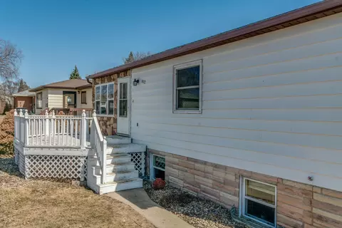 802 2nd Ave NW, Mandan, ND 58554 photo 24