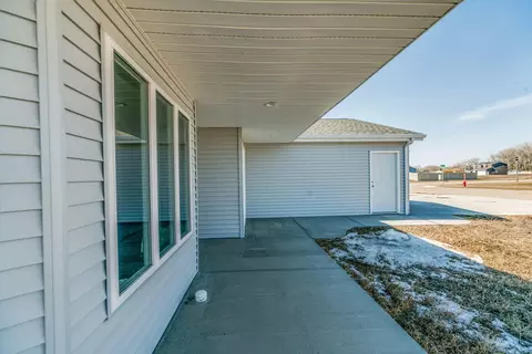 501 Boston Cir, Bismarck, ND 58504 photo 27