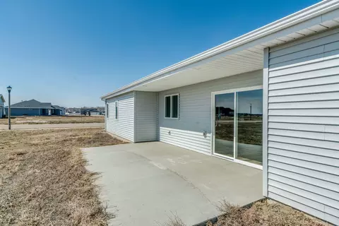 501 Boston Cir, Bismarck, ND 58504 photo 28