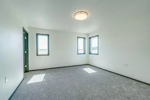 501 Boston Cir, Bismarck, ND 58504 photo 21