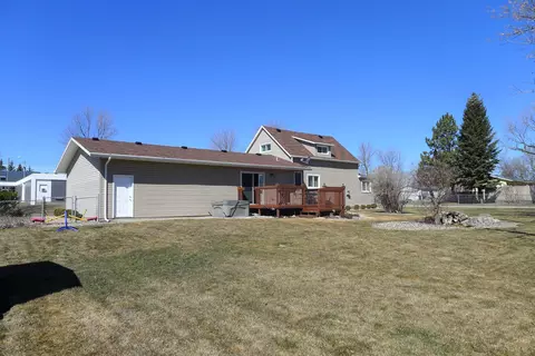 423 Mclean Ave, Wilton, ND 58579 photo 26