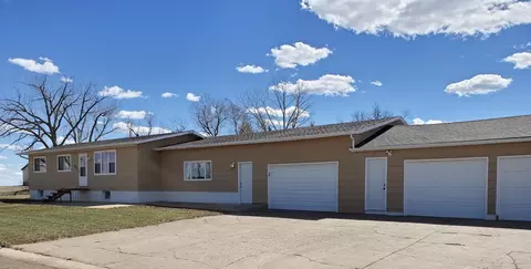 401 Dakota St S, Elgin, ND 58533 photo 2