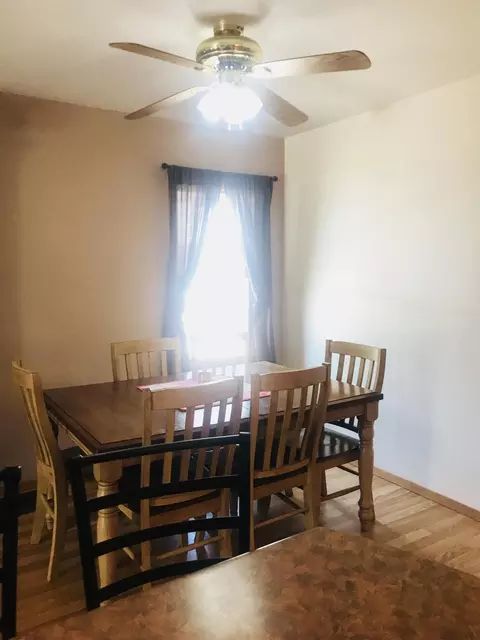 504 3rd St N, Hettinger, ND 58639 photo 4