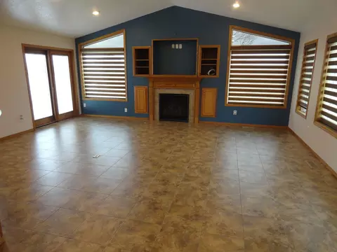 3201 Devon Dr, Bismarck, ND 58504 photo 5