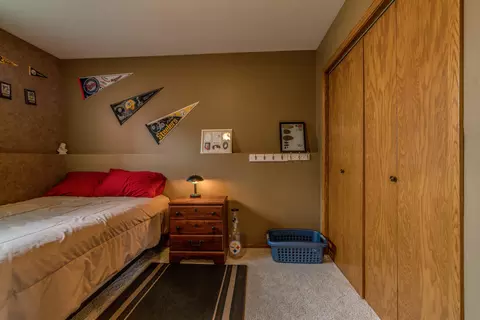 1527 E Omaha Dr, Bismarck, ND 58504 photo 22