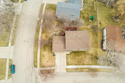 1527 E Omaha Dr, Bismarck, ND 58504 photo 39
