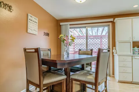 1527 E Omaha Dr, Bismarck, ND 58504 photo 6