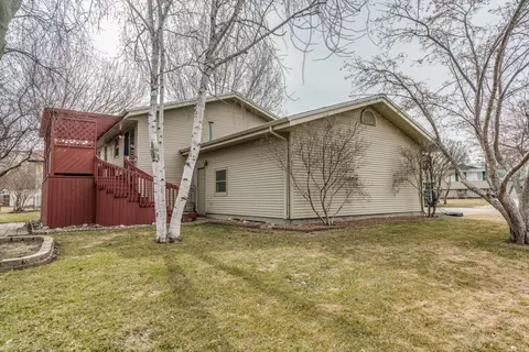 1527 E Omaha Dr, Bismarck, ND 58504 photo 40