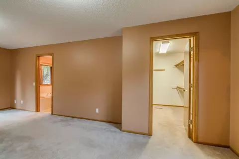 9546 Forest Dr, Bismarck, ND 58503 photo 22