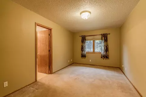 9546 Forest Dr, Bismarck, ND 58503 photo 25