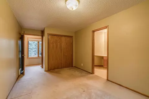 9546 Forest Dr, Bismarck, ND 58503 photo 24