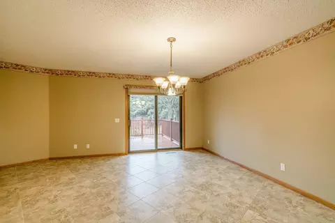 9546 Forest Dr, Bismarck, ND 58503 photo 10
