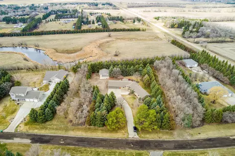 9546 Forest Dr, Bismarck, ND 58503 photo 37