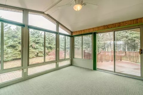 9546 Forest Dr, Bismarck, ND 58503 photo 13