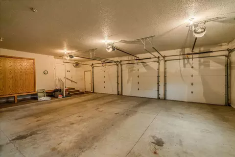 9546 Forest Dr, Bismarck, ND 58503 photo 31