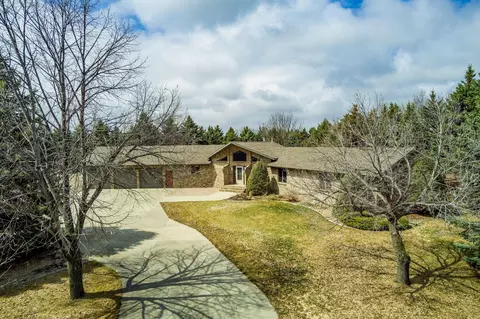 9546 Forest Dr, Bismarck, ND 58503 photo 35