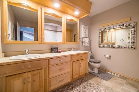 3308 Thunderbird Ln, Bismarck, ND 58503 photo 19