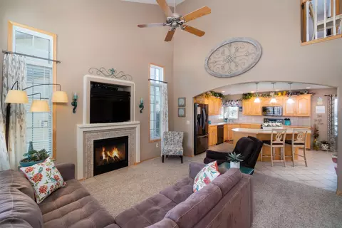 3308 Thunderbird Ln, Bismarck, ND 58503 photo 4