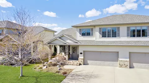 3308 Thunderbird Ln, Bismarck, ND 58503 photo 1