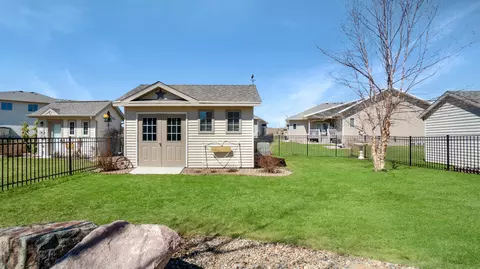 3308 Thunderbird Ln, Bismarck, ND 58503 photo 25