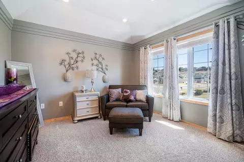 3308 Thunderbird Ln, Bismarck, ND 58503 photo 17