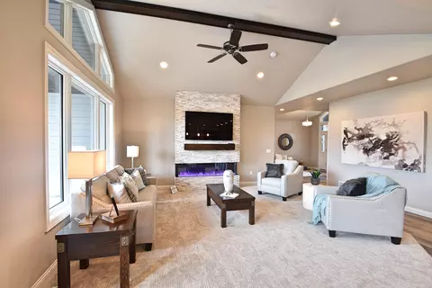 1004 Community Loop, Bismarck, ND 58503 photo 6