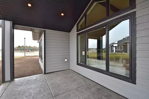 1004 Community Loop, Bismarck, ND 58503 photo 12