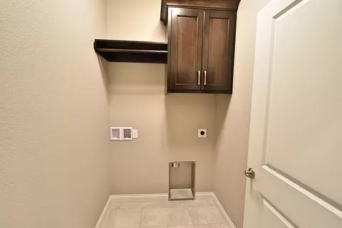 1004 Community Loop, Bismarck, ND 58503 photo 21