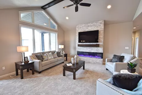 1004 Community Loop, Bismarck, ND 58503 photo 5