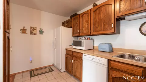 2845 Warwick Loop, Bismarck, ND 58504 photo 8