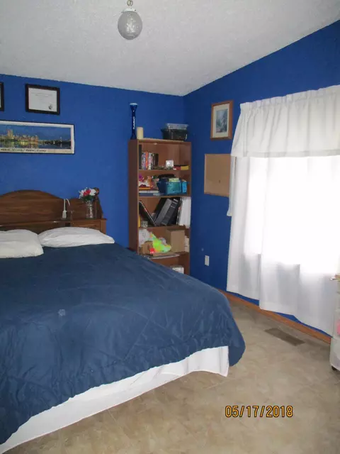 1119 Cherry Ln, Beulah, ND 58523 photo 11