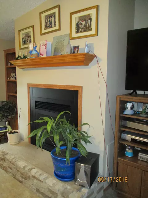 1119 Cherry Ln, Beulah, ND 58523 photo 8