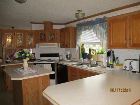 1119 Cherry Ln, Beulah, ND 58523 photo 6