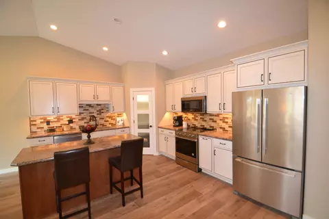 415 Buckskin Loop, Bismarck, ND 58503 photo 11