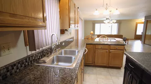 217 Riverside Park Rd, Bismarck, ND 58504 photo 11