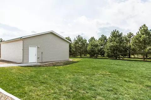 8024 Red Oak Dr, Bismarck, ND 58501 photo 46