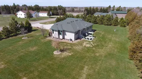 8024 Red Oak Dr, Bismarck, ND 58501 photo 43
