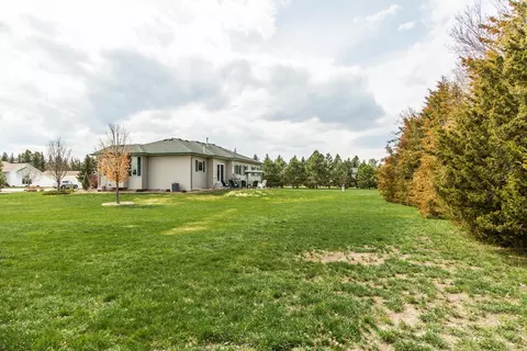 8024 Red Oak Dr, Bismarck, ND 58501 photo 52